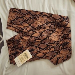 Fabletics Powerhold leggings